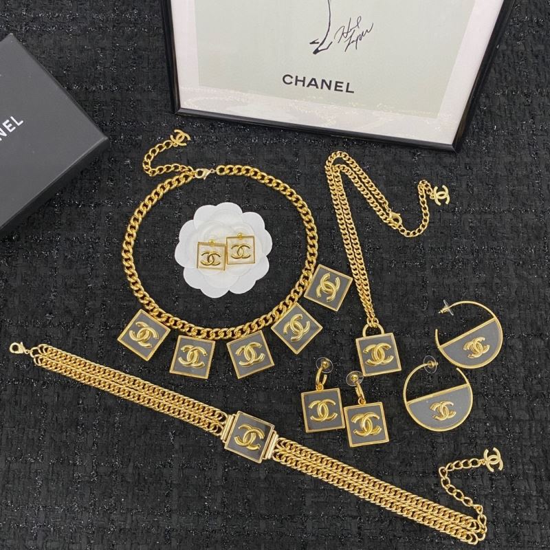 Chanel Necklaces